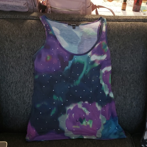 Express Tops - Trending Express tank top